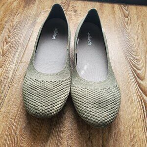 New Women's Allbirds Tree Breezer Rugged Green Ballet Flats Size 10